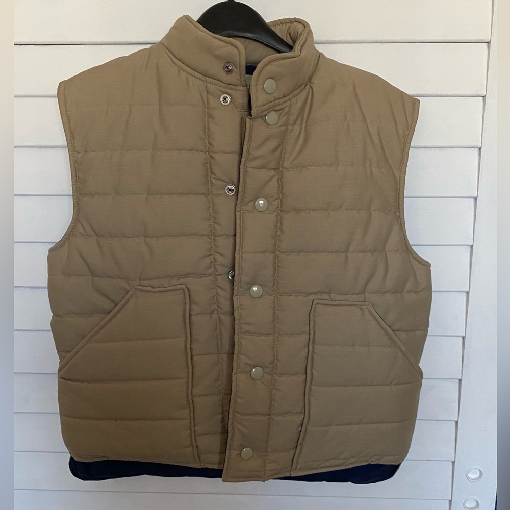 London Fog Size 16 Short Vest with Pockets!